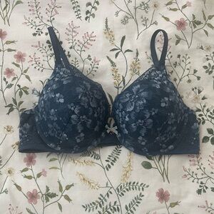Victoria's Secret Body by Victoria Lace Perfect Shape Push-up Bra 34C